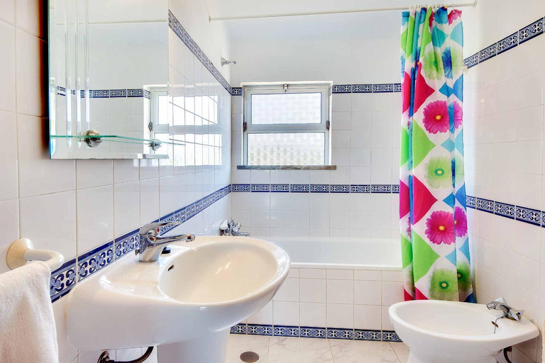 Bathroom 3, Villa Coelha, Albufeira
