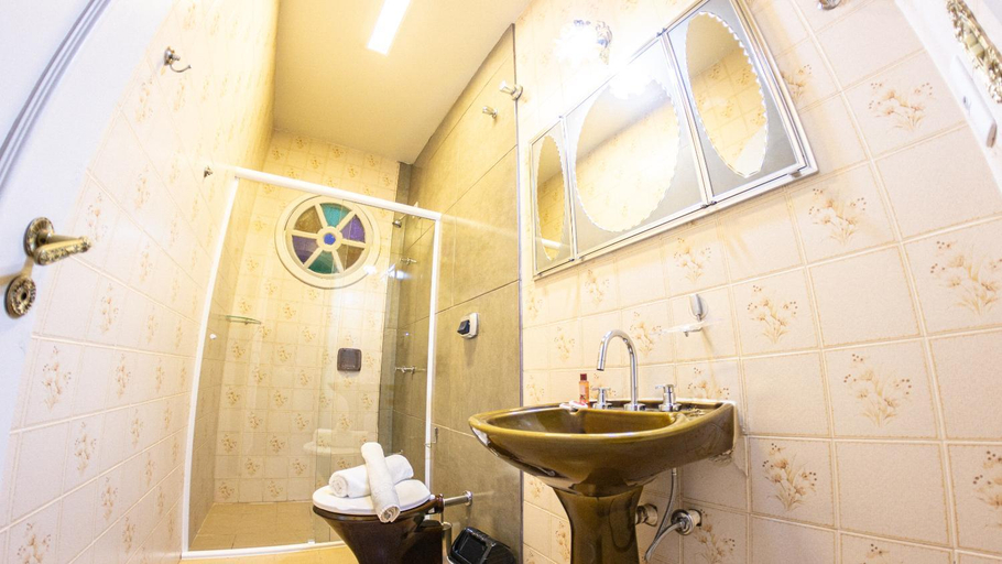 Bathroom 4, Dom Ravello, Telêmaco Borba