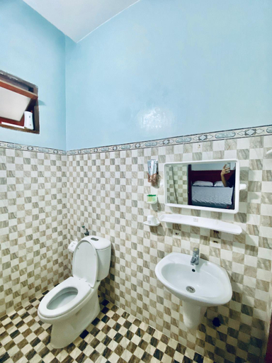 Bathroom 5, Motel Tien Tri, Lý Sơn