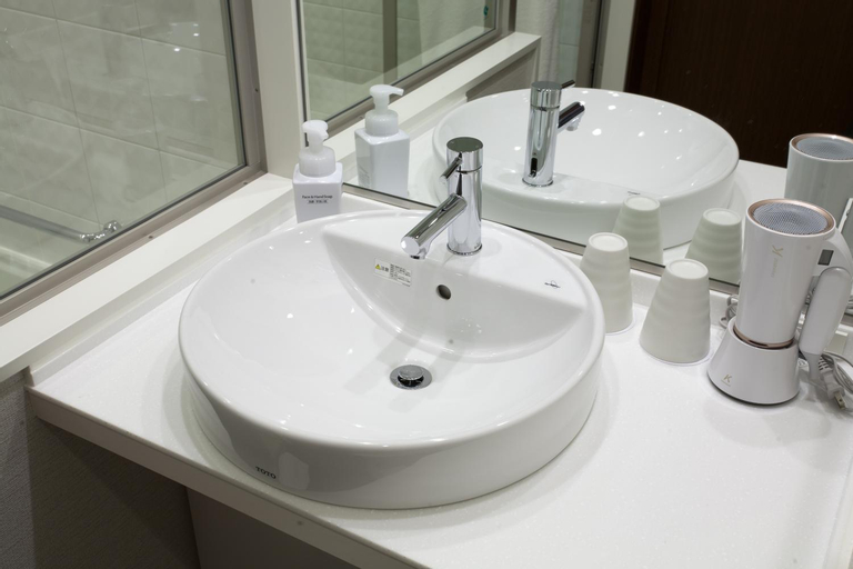 Bathroom 20