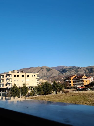 Villa Elear, Korçës