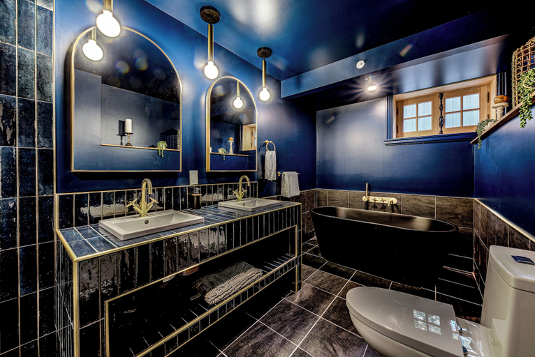 Bathroom 4, Majestic 3-Bedroom Designer Apartment, Communauté-Urbaine-de-Québec