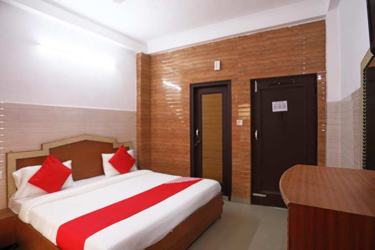 Bedroom 5, Trimrooms @ Katra Railway Station, Reasi