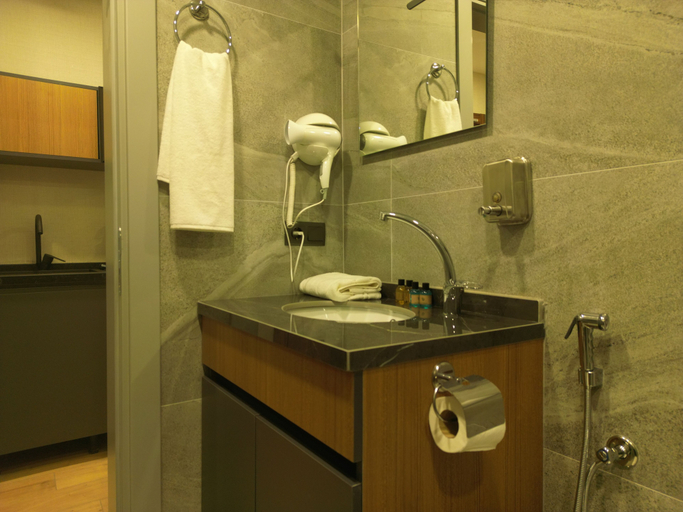 Bathroom 5, Questa Deluxe Hotel, Merkez