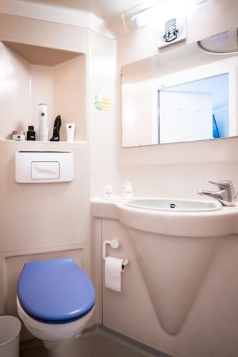 Bathroom 4, Brit Hotel Essentiel Limoges Nord Calme, Parking gratuit, acces rapide A20, Haute-Vienne