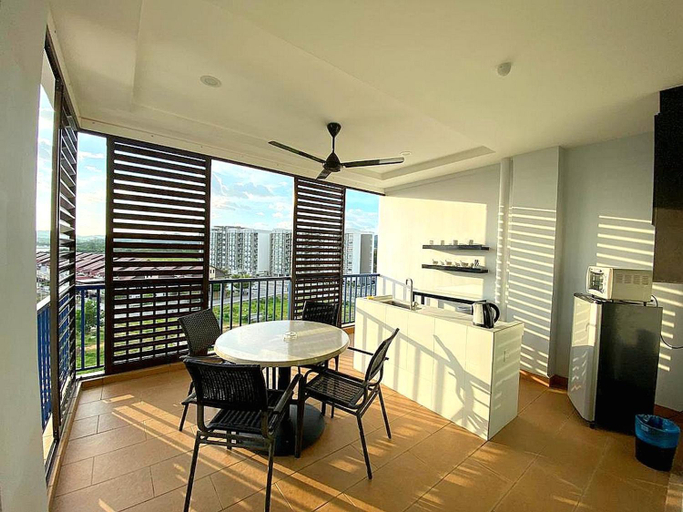 Dining Room 6