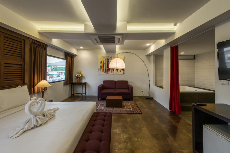 Bedroom 13