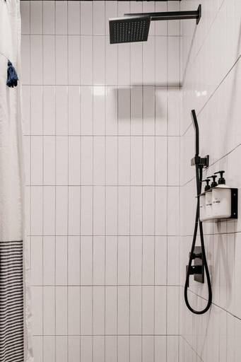 Bathroom 3, Lumen Nature Retreat, Grafton