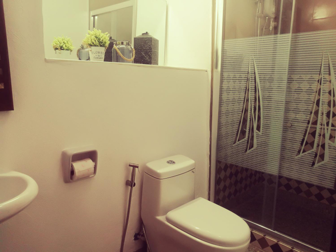 Bathroom 3, Escolta's Homey Lodge, Vigan City