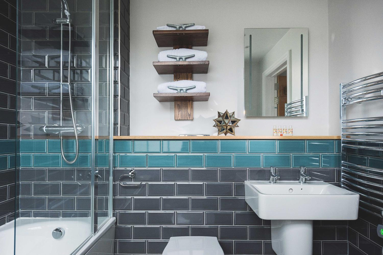 Bathroom 3, Havener's, Cornwall