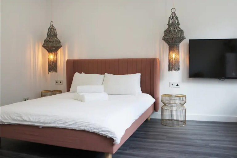 Bedroom, Brick Lane Spitalfields Apartment, London