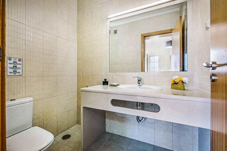 Others 5, Villa Altair, Albufeira