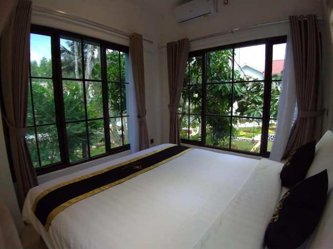 Bedroom 28