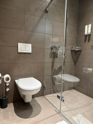 Bedroom 4, Hotel Plaza Winterthur, Winterthur