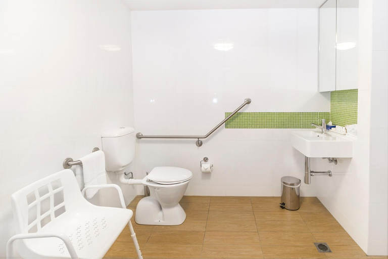 Bathroom 4