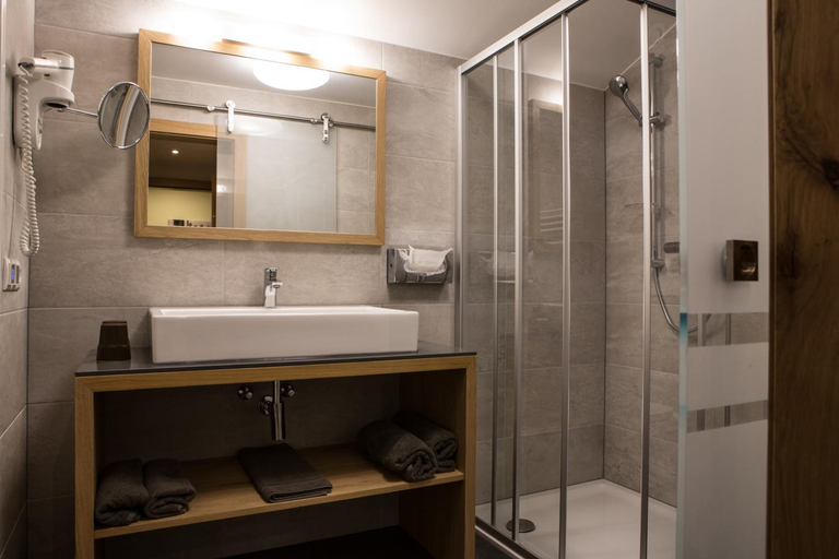 Bathroom 6