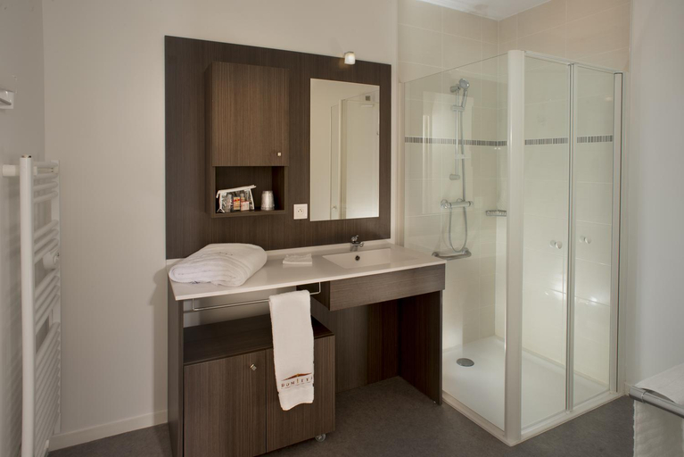 Bathroom, Domitys La Plage de Nacre, Calvados