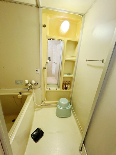 Bathroom 5, Hotel 21, Nagasaki