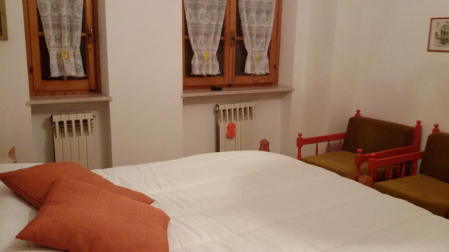 Bedroom 9
