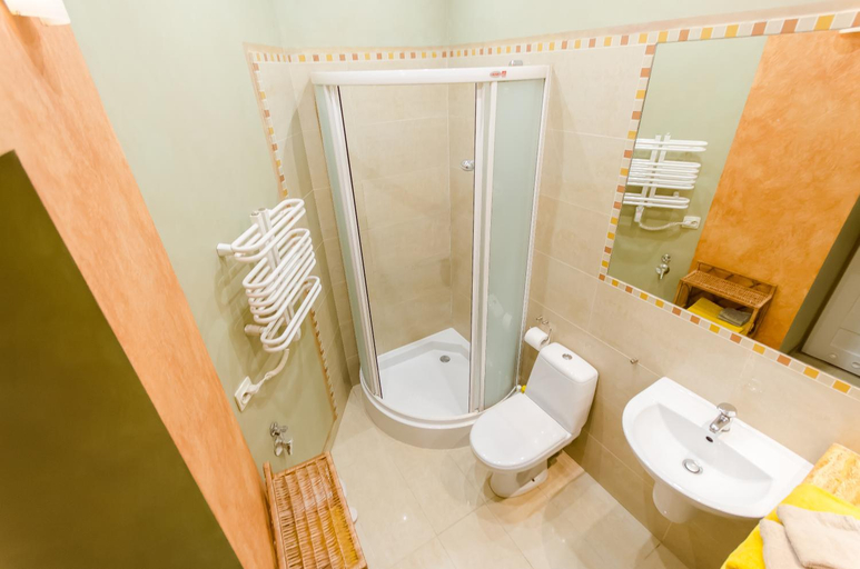 Bathroom 4, Central Krak Apartments - studios, Kraków City