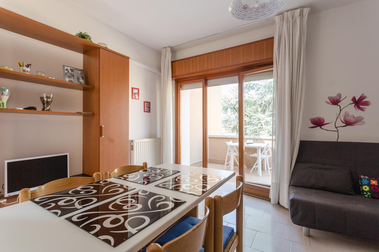 Dining Room 10
