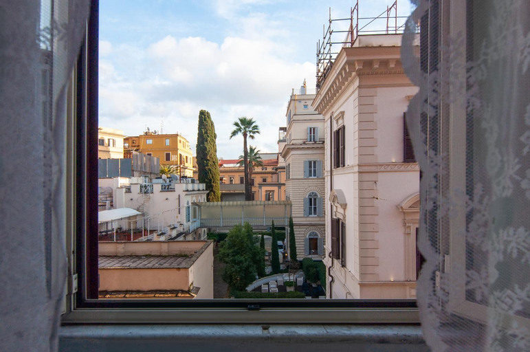 Others 4, Apartment Termini, Rome