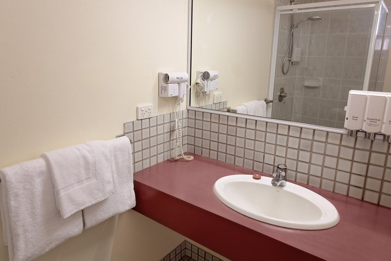 Bathroom 17