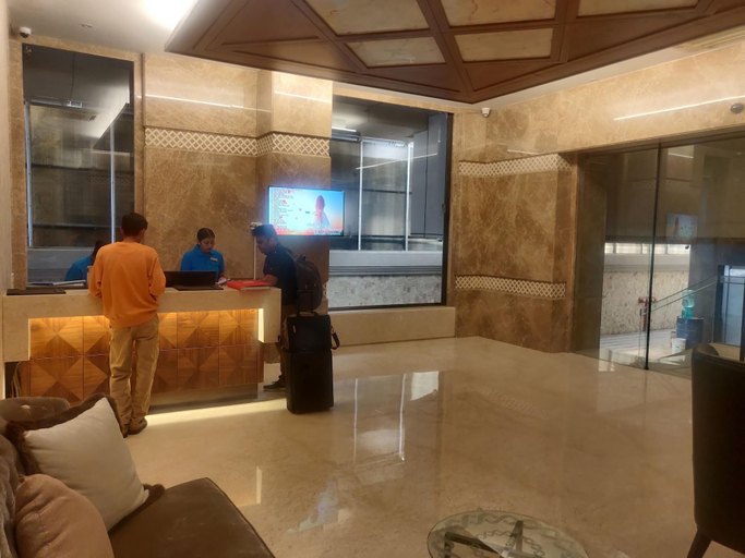 Public Area 2, Adiva Residency Beacon, Grant Road, Mumbai, Mumbai City