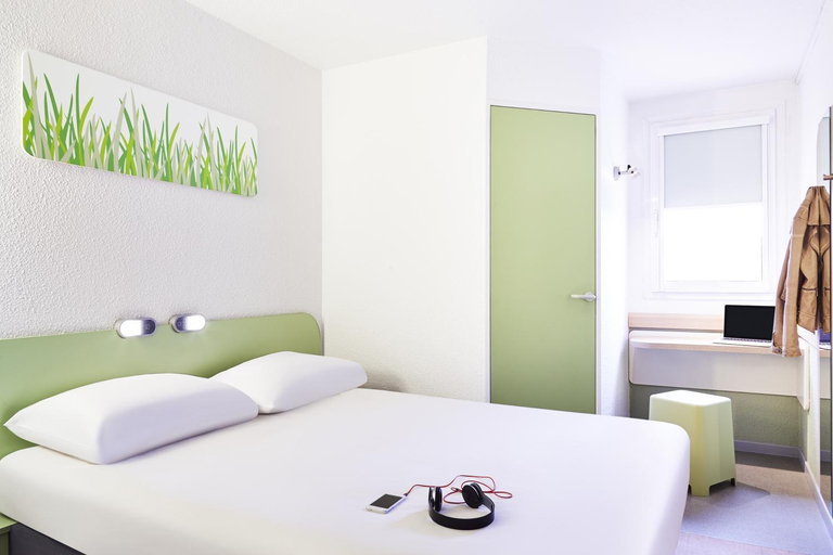 Bedroom 12