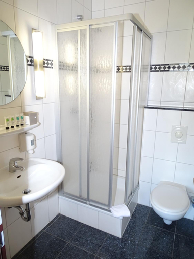 Bathroom, Hotel Weserschiffchen, Minden-Lübbecke