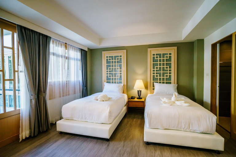 Bedroom 12