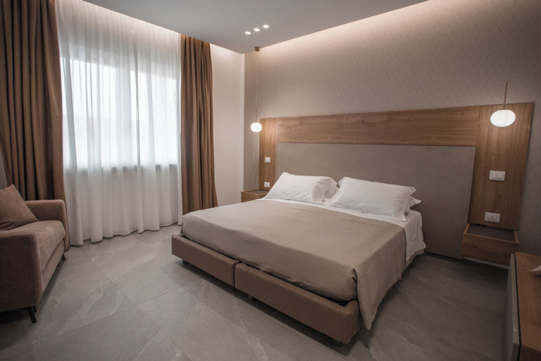 Bedroom 2, Alexander House Hotel, Reggio Di Calabria