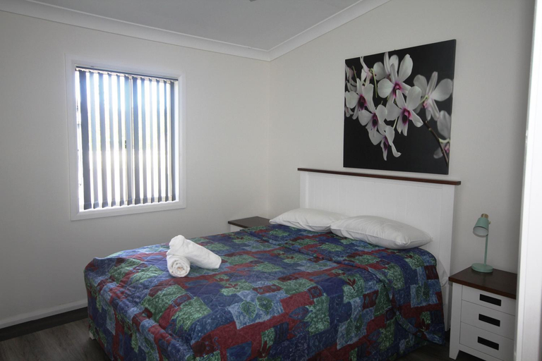 Others 3, Amaroo Resort, Shoalhaven - Pt B