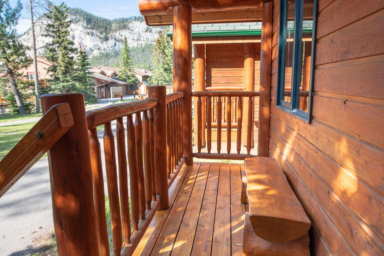 Others 2, HI Banff Alpine Centre - Hostel, Division No. 15