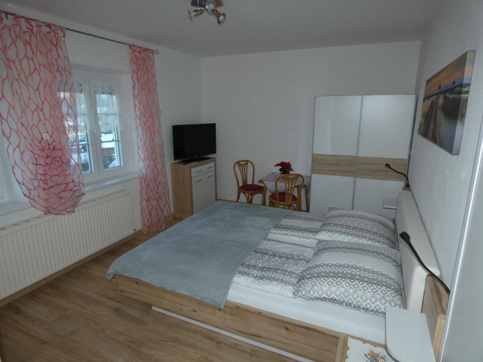 Others 3, Gastezimmer Gombotz, Bruck-Mürzzuschlag