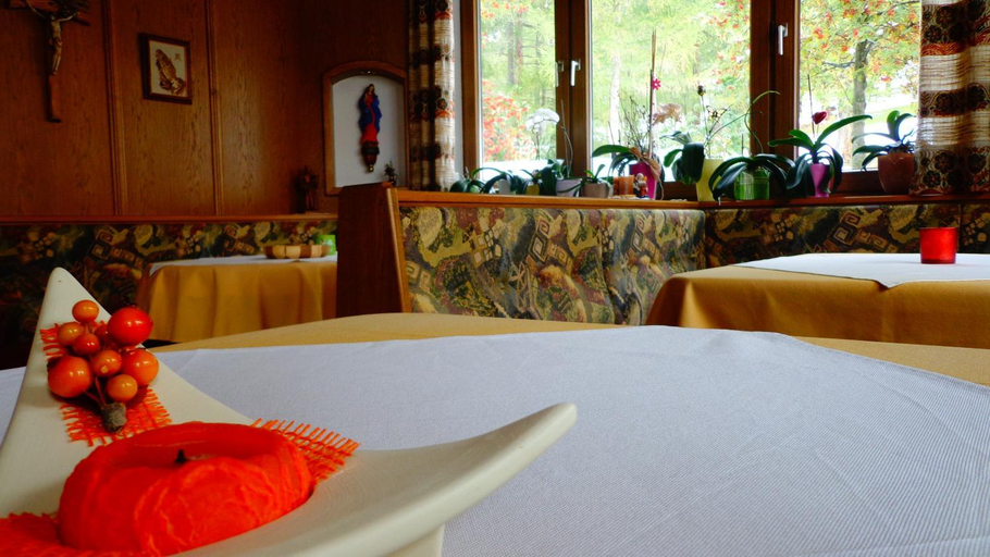 Food & Drinks 2, Haus Bergkristall, Imst