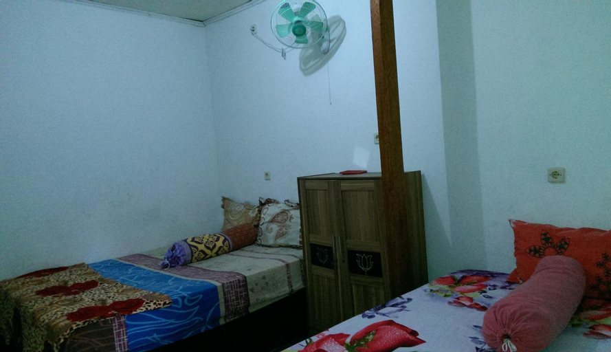 Bedroom 12
