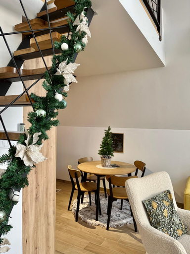 Dining Room 8