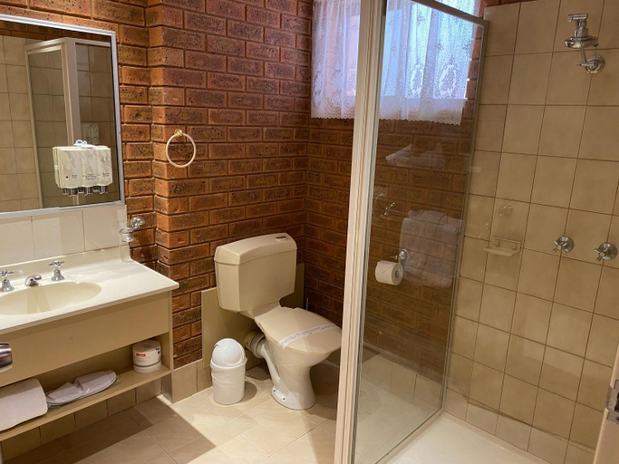 Bathroom 6