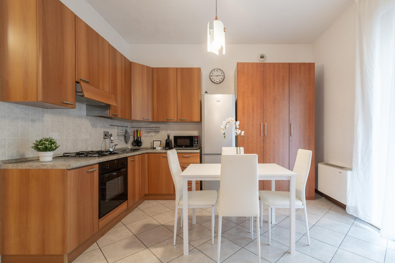 Dining Room 9