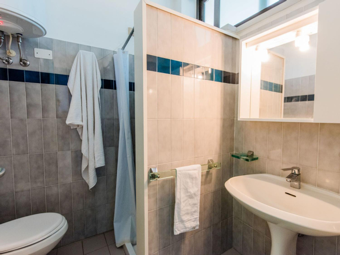 Bedroom 3, Apartment Trilo-7 by Interhome, Livorno