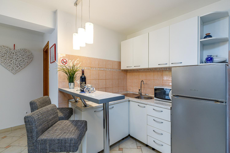 Others 4, Apartments DIDO, Novalja