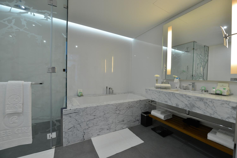 Bathroom 4