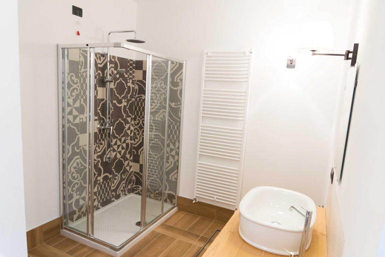 Bathroom 2, Rocca d'Anfo B&B-Apartments Lake View, Brescia