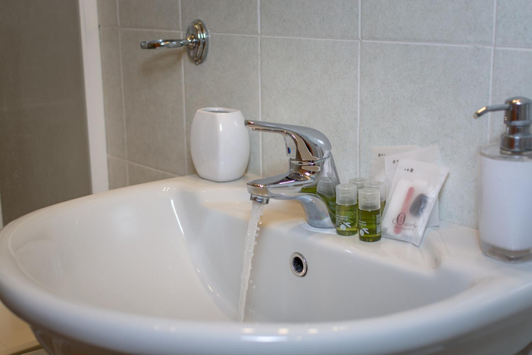 Bathroom 15