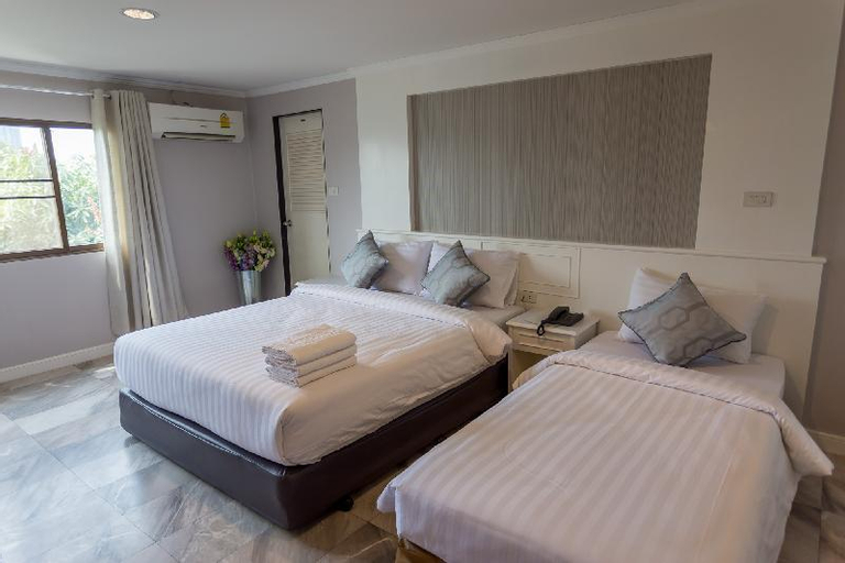 Bedroom 23