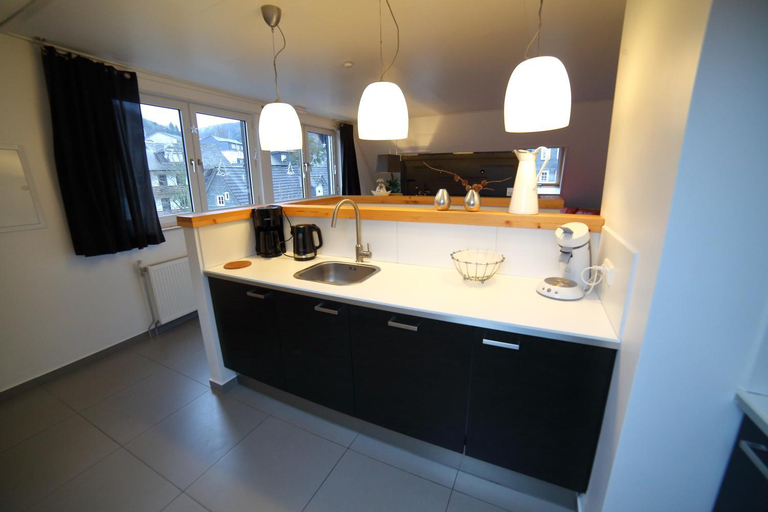 Bathroom 10