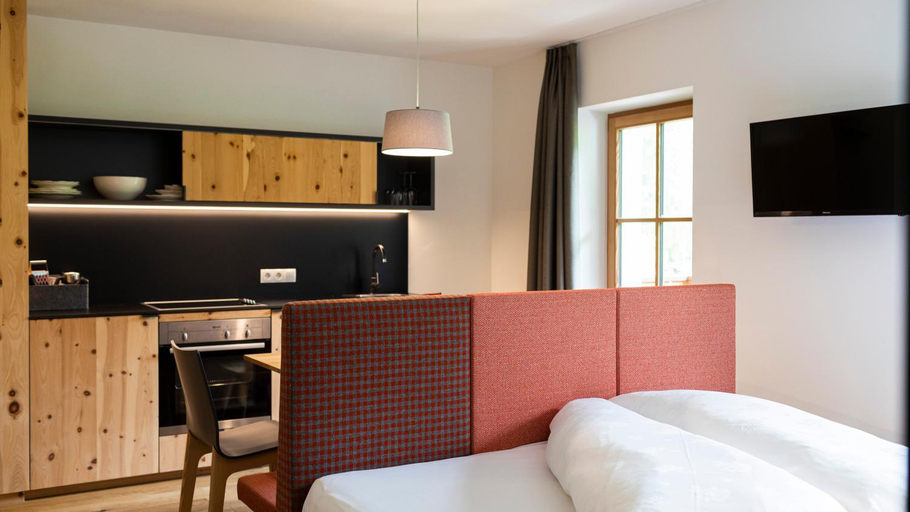 Bedroom 3, Natura Boutique Chalet Wellness SPA, Bolzano