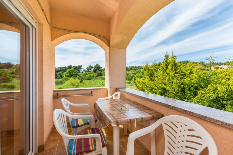 Others 2, Villa Orange II, Ližnjan