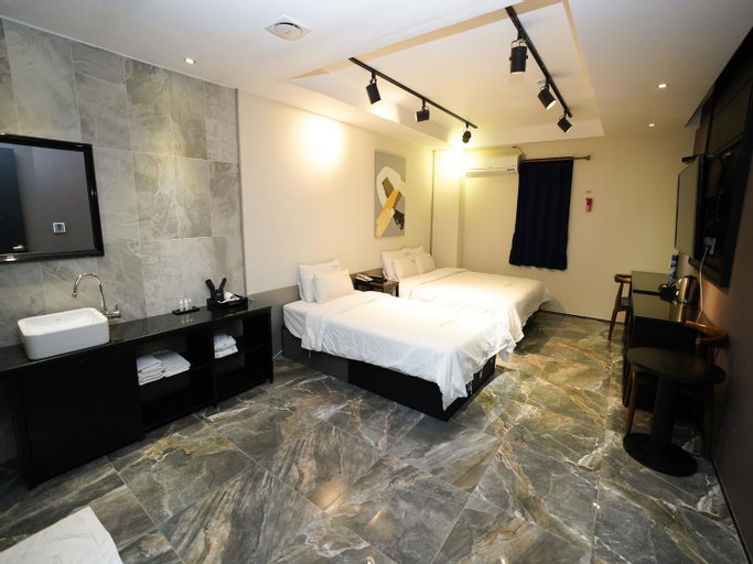 Bedroom 22